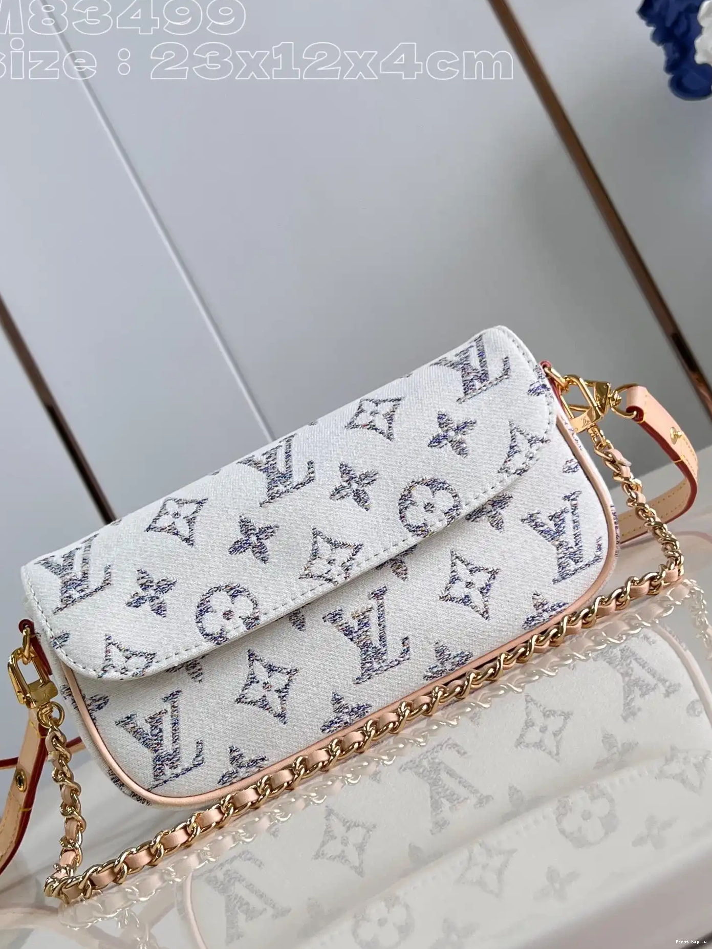 First bag ru LOUIS VUITTON on Wallet Chain Ivy-23.5*12*4.3cm 0630